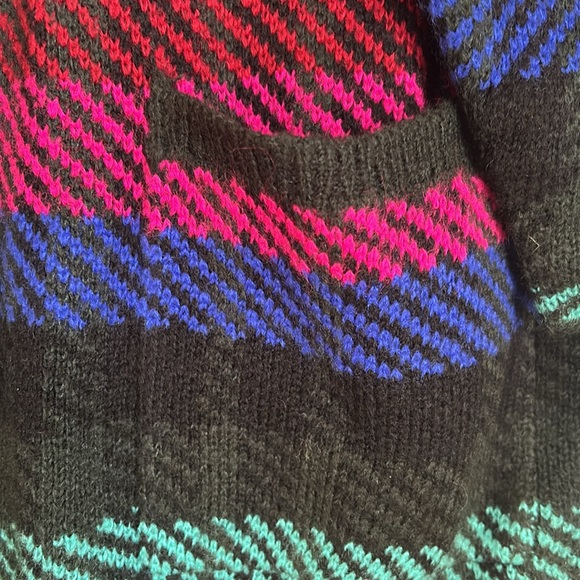 Torrid NOTCHED COLLAR CARDIGAN SWEATER Multi colored NWT - Picture 6 of 9
